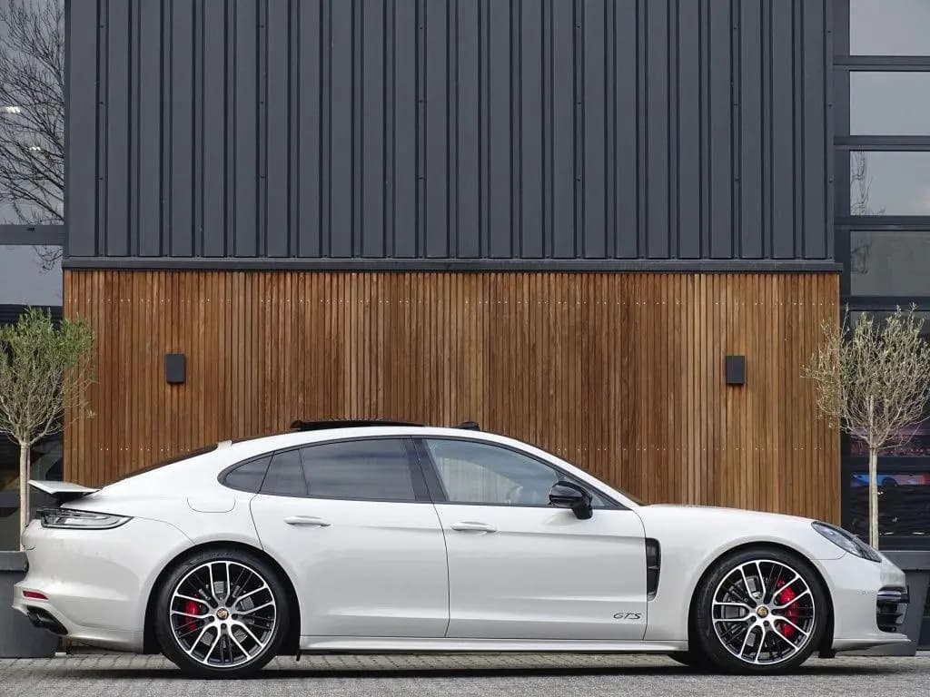 Main__Slider__Photo:Porsche Panamera 4.0 V8 481PK GTS / carbon / alcantara / 03/2021-0