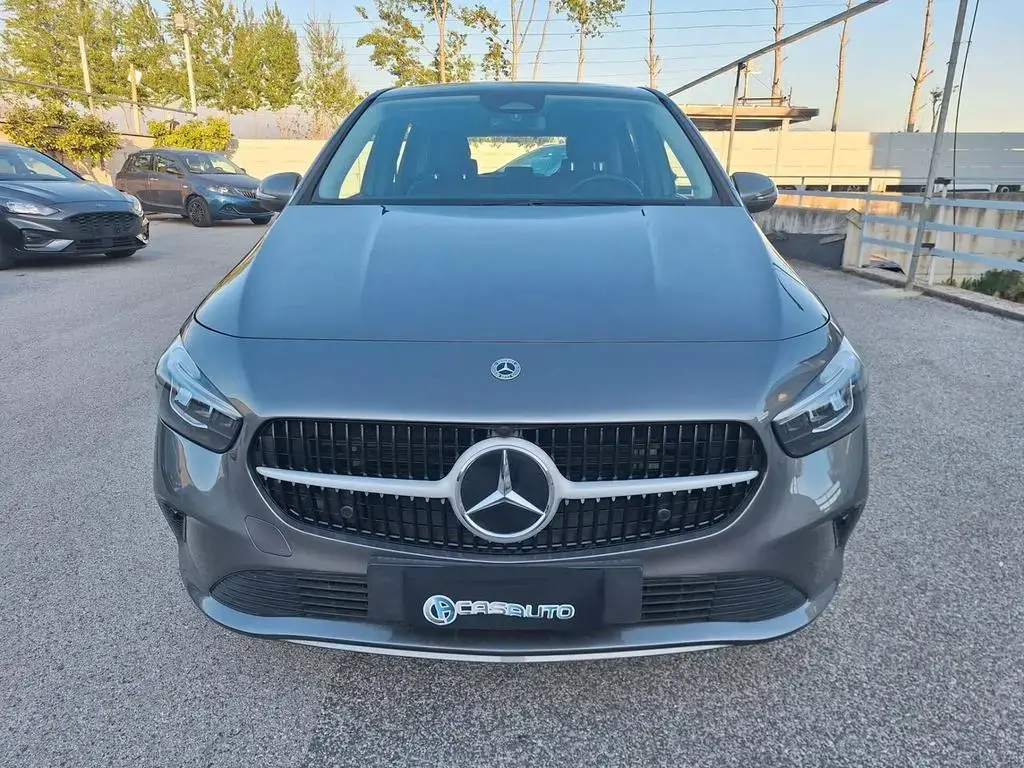 Main__Slider__Photo:Other Mercedes-benz B 180 Automatic Advanced RETROCAM- 05/2023-1