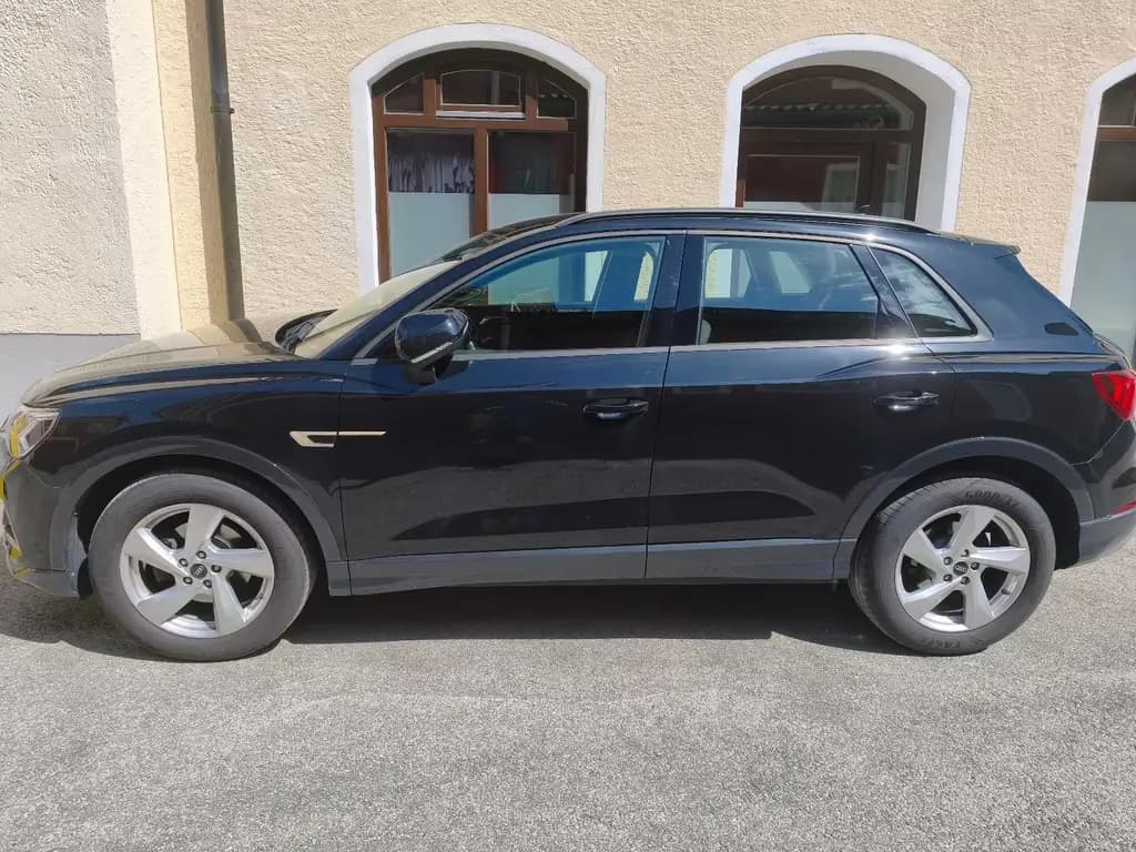 Main__Slider__Photo:Audi Q3 35 TFSI S tronic advanced advanced 07/2021-0