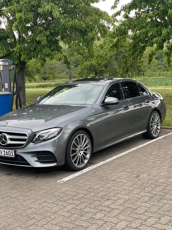 Main__Slider__Photo:Mercedes-Benz E 400 4MATIC AMG Line Autom. AMG Line 11/2016-0
