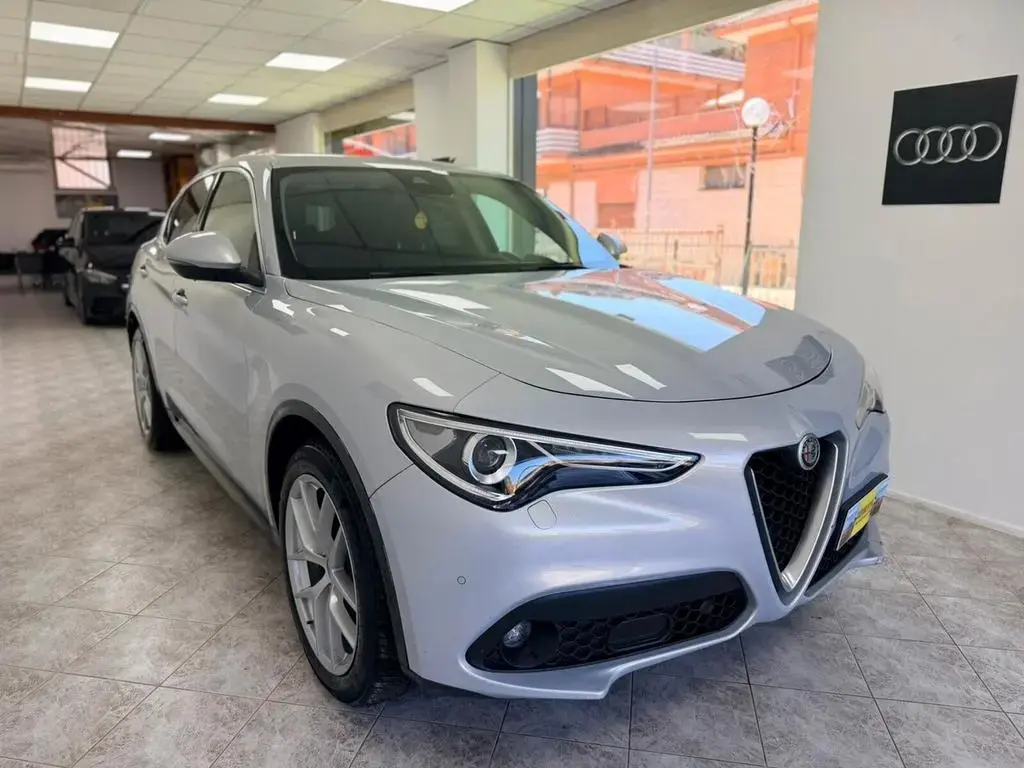 Main__Slider__Photo:Alfa Romeo Stelvio 2.2 210 CV Q4 Veloce anno 10/ 10/2020-1