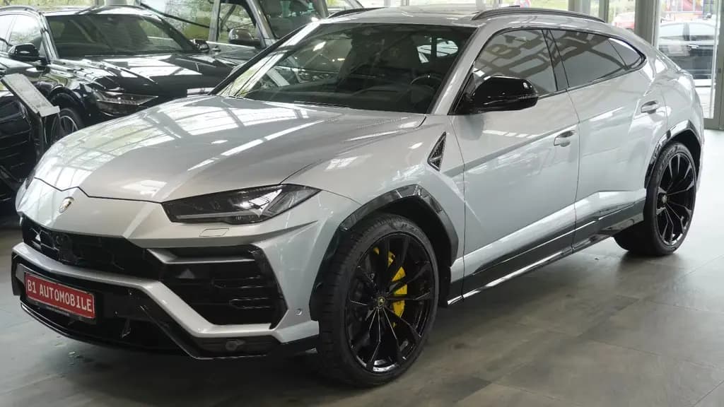 Main__Slider__Photo:Lamborghini Urus 4.0 V8 Sport*PANO*SOFT*B&O*23" 03/2023-0