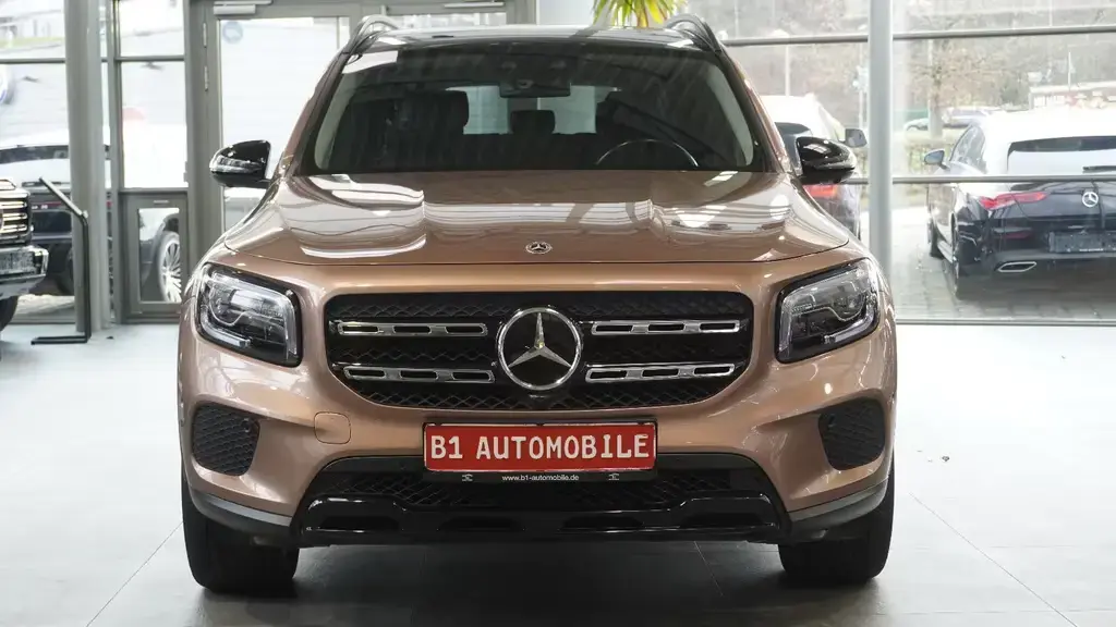 Main__Slider__Photo:Mercedes-Benz GLB 250 *ACC*AHK*BURMESTER*PANO*360°KAM*STHZ* 02/2022-1