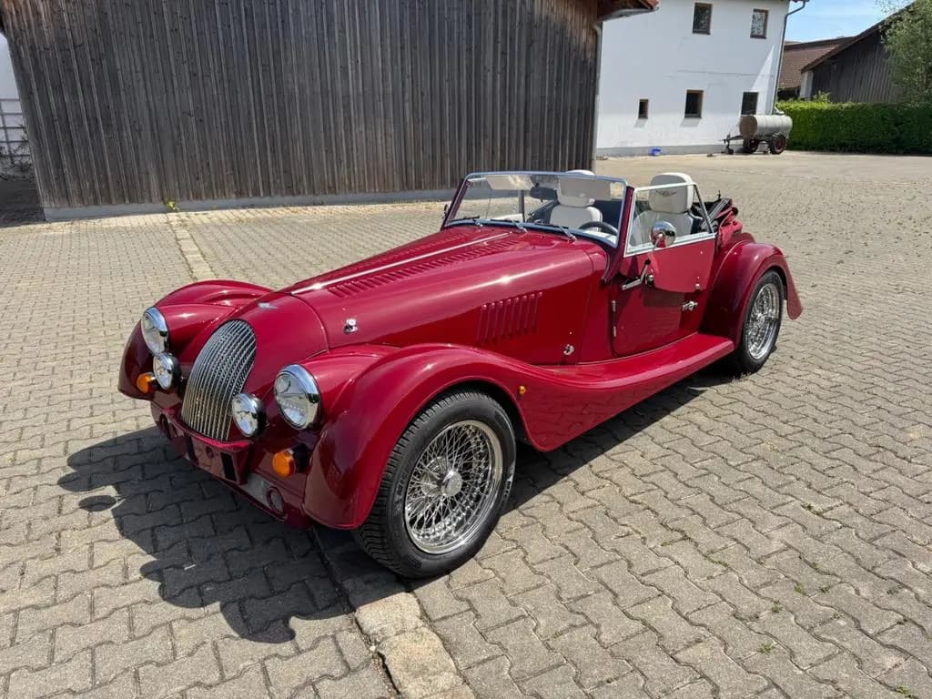 Main__Slider__Photo:Morgan Plus 4 - Automatik EZ 2025 02/2025-0