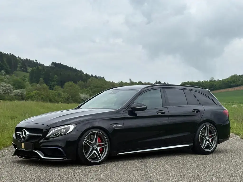 Main__Slider__Photo:Mercedes-Benz C 63 AMG C 63 S AMG T/Perf.AGA/Comand/Burmester/Kamera/ 09/2015-1