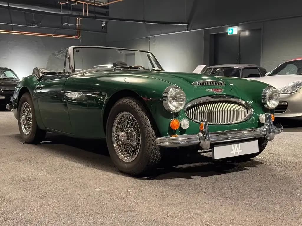 Main__Slider__Photo:Austin Healey Other 3000MKIII/guter restaurierter Zustand/techn.gut 07/1967-0