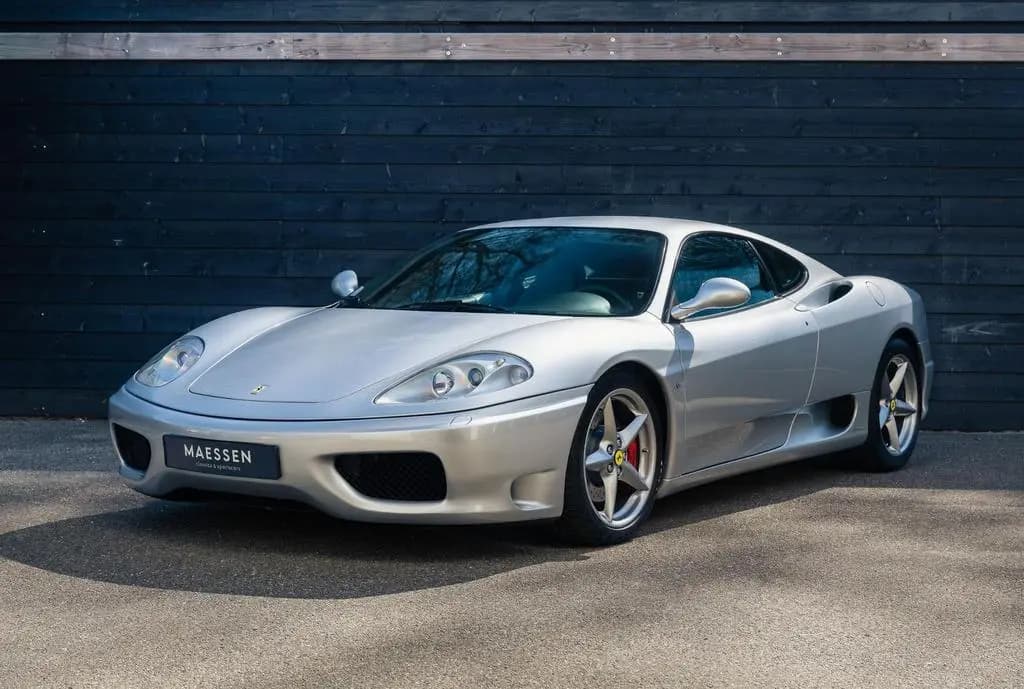 Main__Slider__Photo:Ferrari 360 - Schalter - Vollständig dokumentiert 09/2000-0