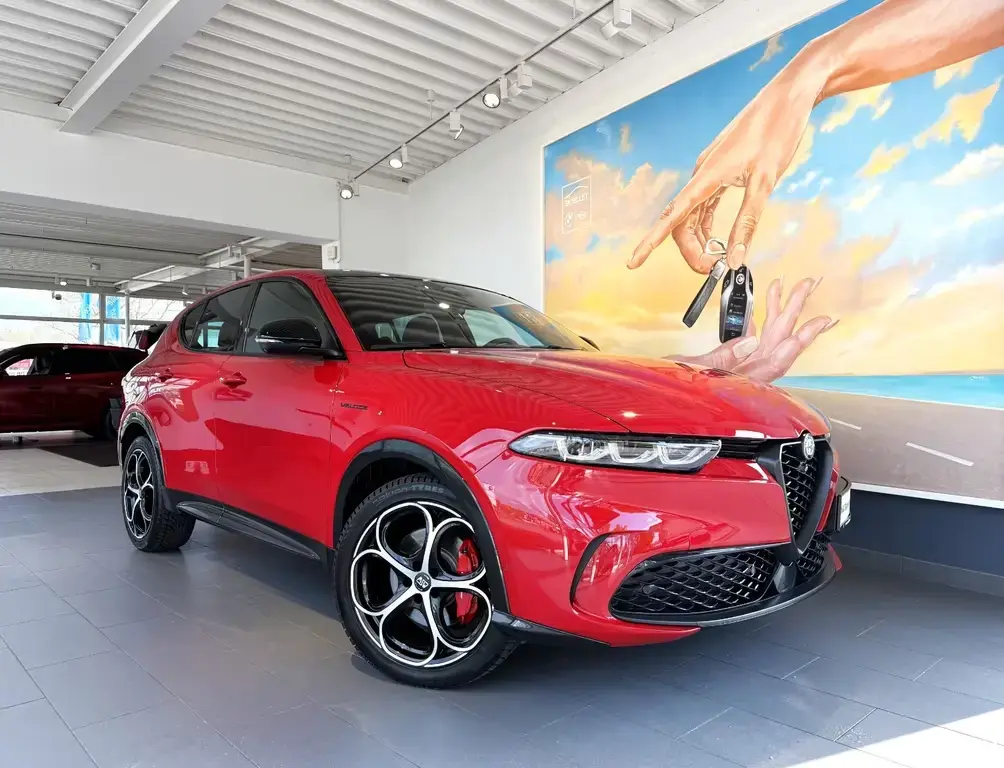 Main__Slider__Photo:Alfa Romeo Tonale Veloce 1.5 VGT Hybrid ACC+PANO+MATRIX+SPU 06/2023-1