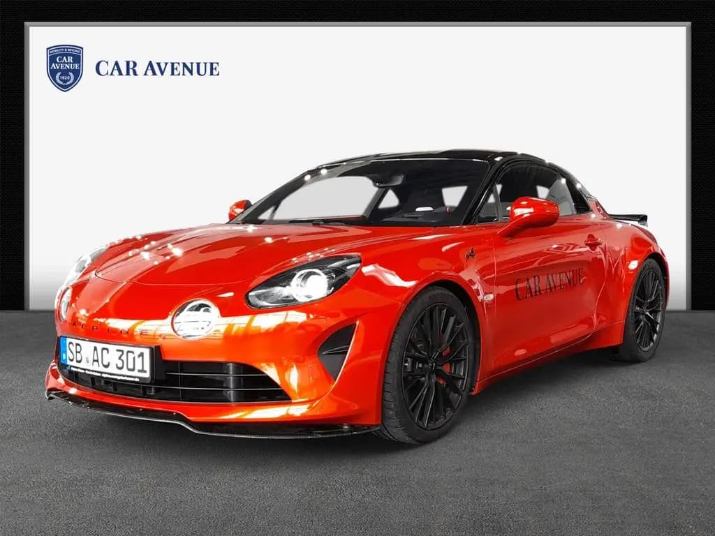 Main__Slider__Photo:Alpine A110 A110S Aeropaket Sabelt Microfaser Focal Pre 06/2024-0