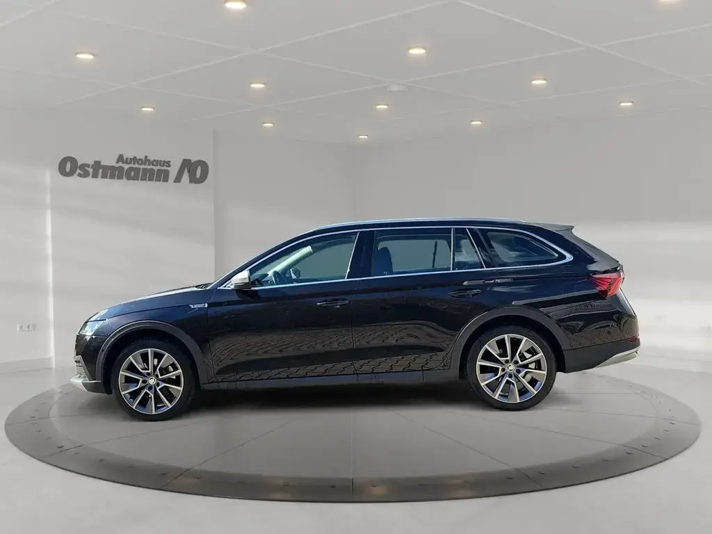 Main__Slider__Photo:Skoda Octavia Combi Scout First Edition 2.0 TDI 4x4 AH 01/2021-1