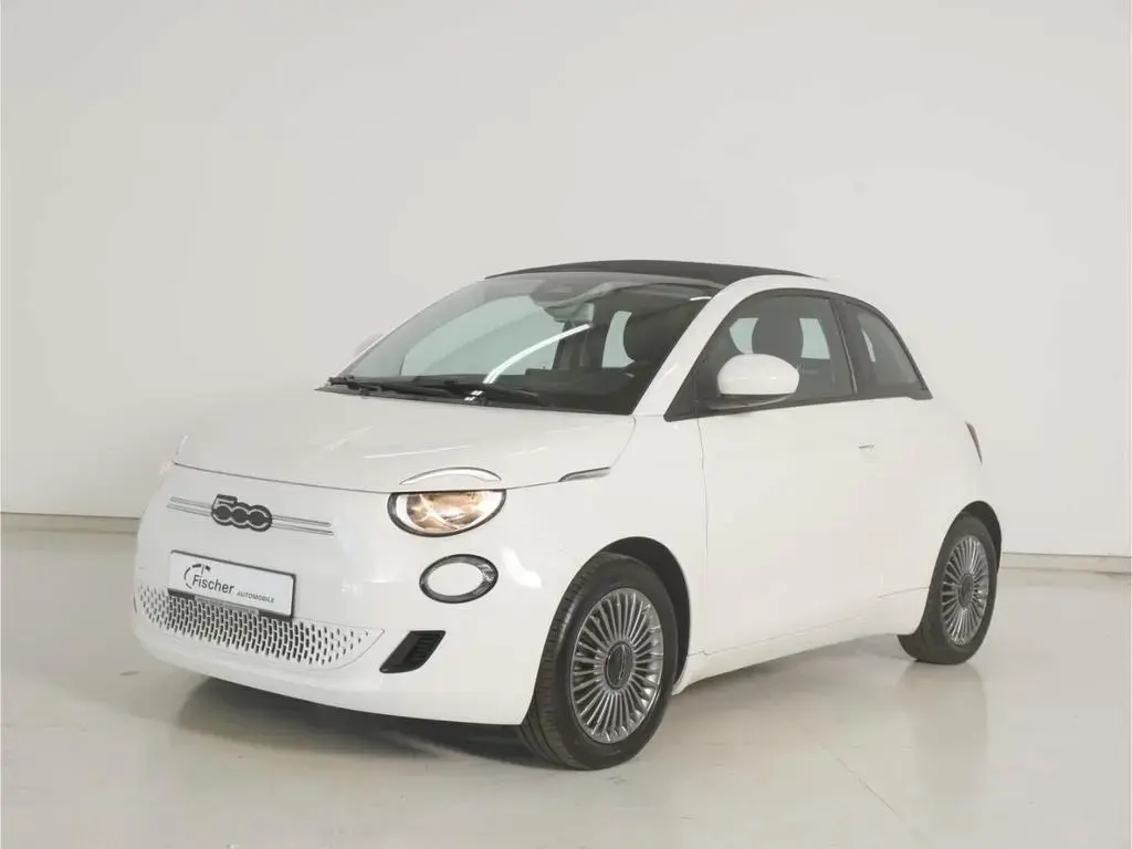 Main__Slider__Photo:Fiat 500e Cabrio 42 kWh/Alu/Keyless/DAB+/GRA 06/2023-1
