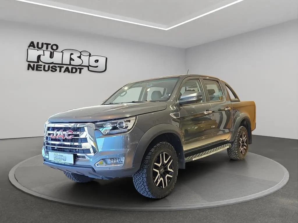 Main__Slider__Photo:JAC 8 Pro 4WD Pick-Up 2.4 204 PS 06/2023-0
