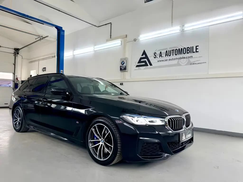 Main__Slider__Photo:BMW 5 Series d M Sport Touring*Head-Up*Laser*Hifi* 06/2021-0