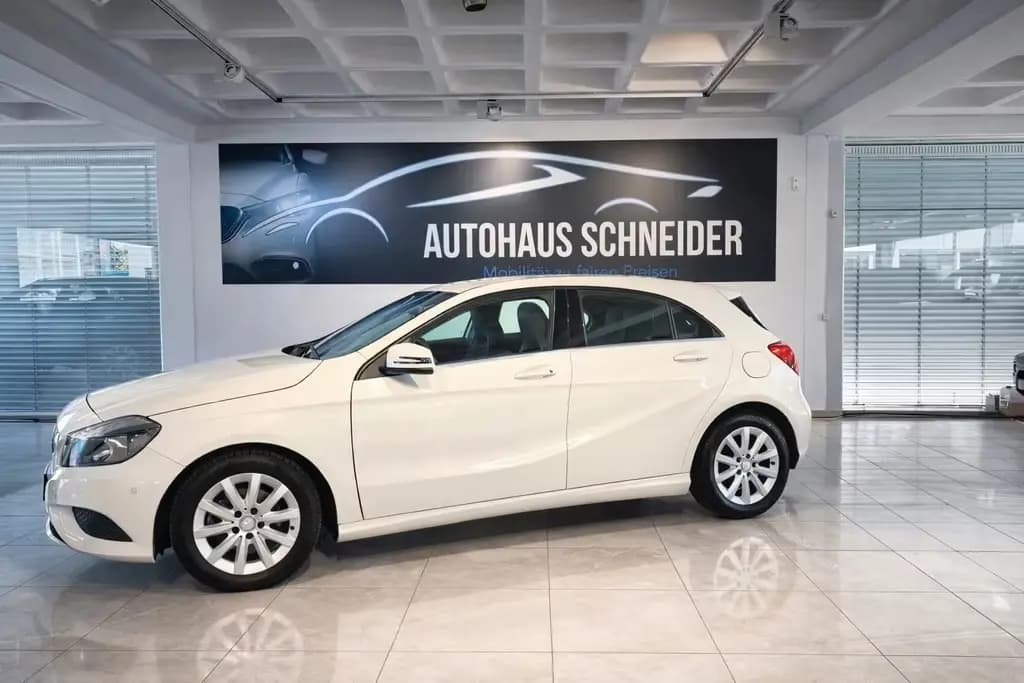 Main__Slider__Photo:Mercedes-Benz A 200 CDI / d *Automatik*Navi* 05/2014-0