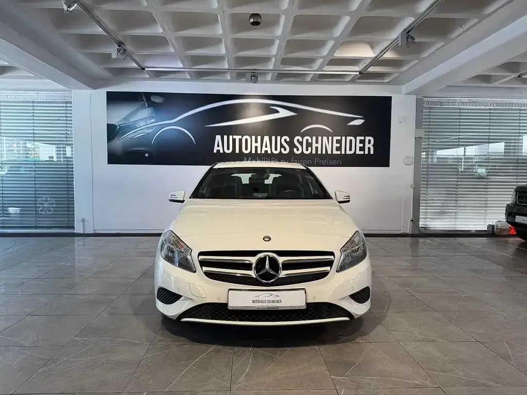 Main__Slider__Photo:Mercedes-Benz A 200 CDI / d *Automatik*Navi* 05/2014-1