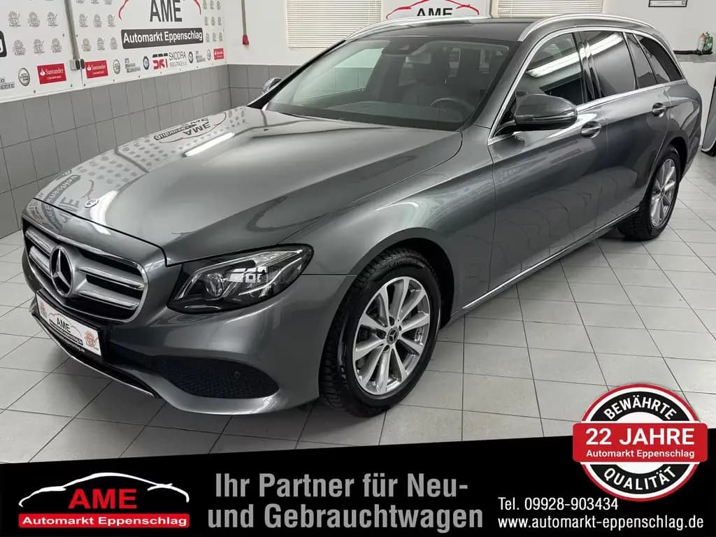 Main__Slider__Photo:Mercedes-Benz E 200 E Klasse T-Modell 4Matic *Multibeam|RFK|AHK* 12/2017-0