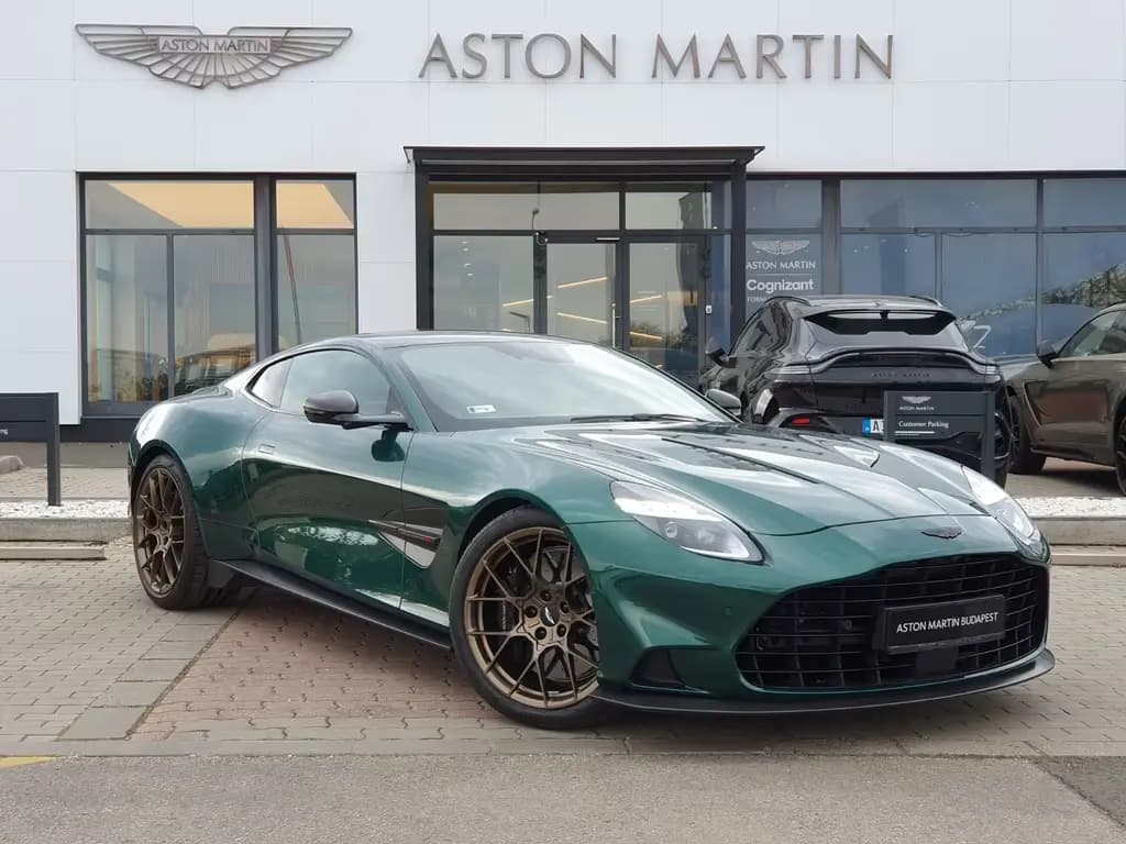 Main__Slider__Photo:Aston Martin Vanquish V12 Coupe || Carbon Package 02/2024-0