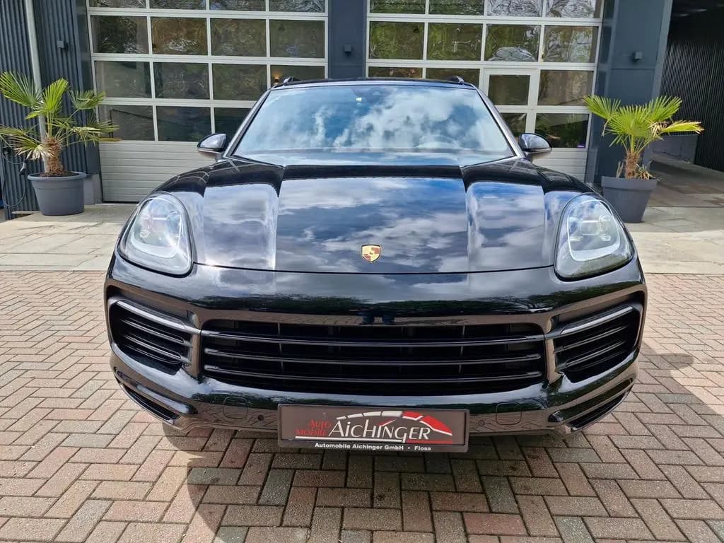 Main__Slider__Photo:Porsche Cayenne 3.0 V6 2.Hand LED Luft Kamera 21 Zoll 05/2019-0