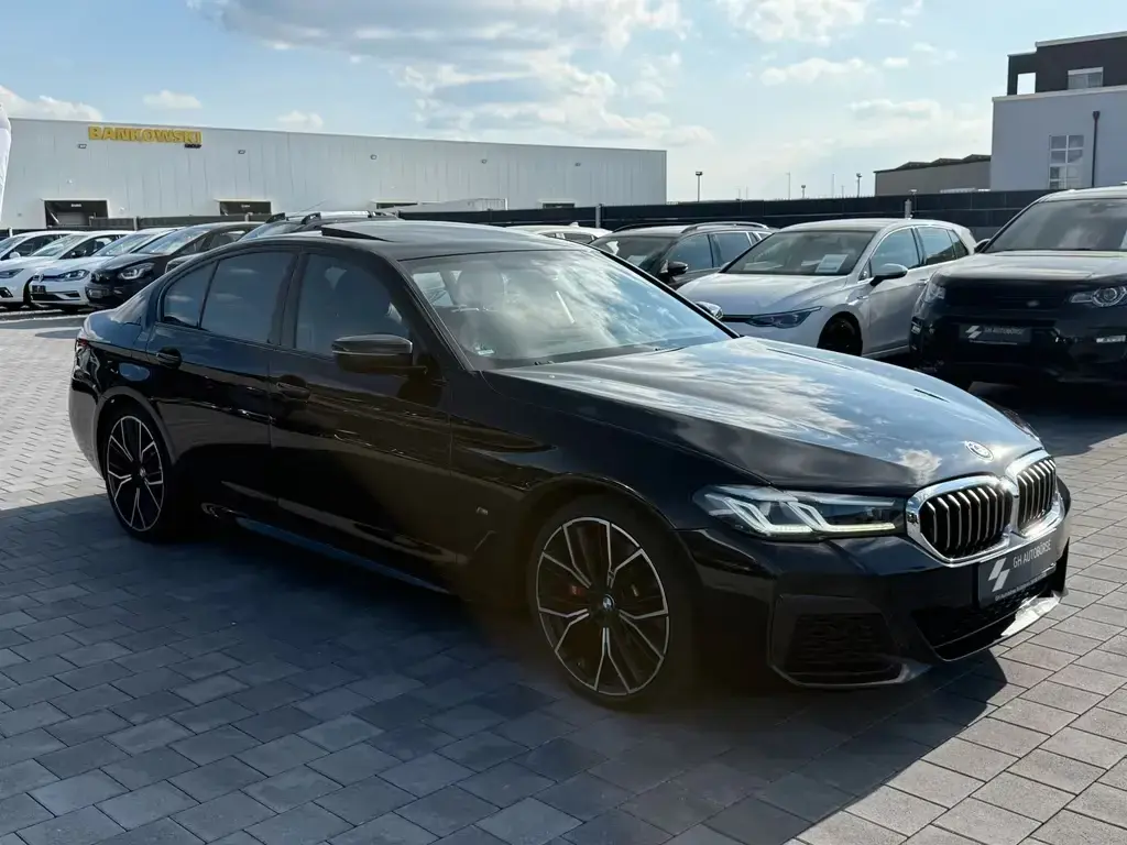 Main__Slider__Photo:BMW 5 Series 530 Lim. d xDrive M Sport*HUD*LIVE*S-DACH*VOLL 10/2020-1