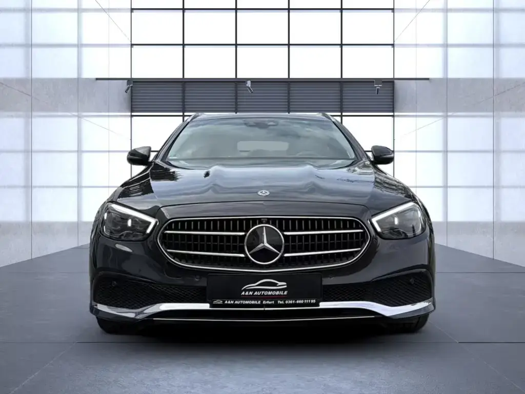 Main__Slider__Photo:Mercedes-Benz E-Class d T+MULTIBEAM+PANO+BURMESTER+ACC+360°+HUD 04/2021-1