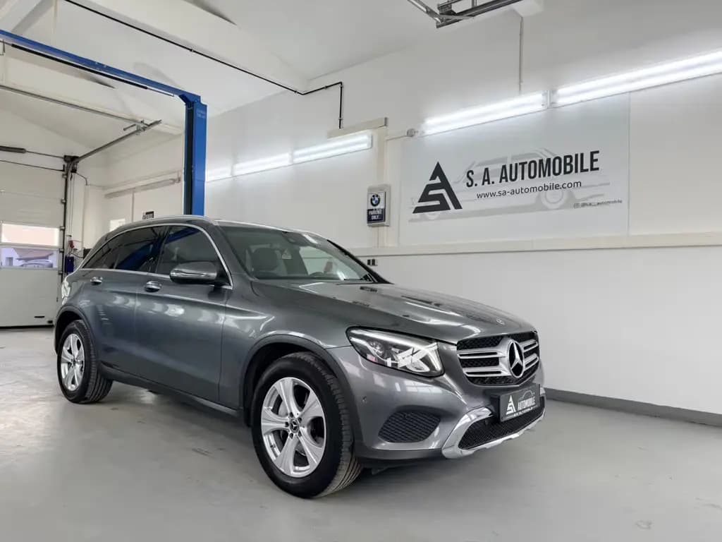 Main__Slider__Photo:Mercedes-Benz GLC 220 d 4Matic*LED*AMG-Interieur*Alcantara* 10/2017-0