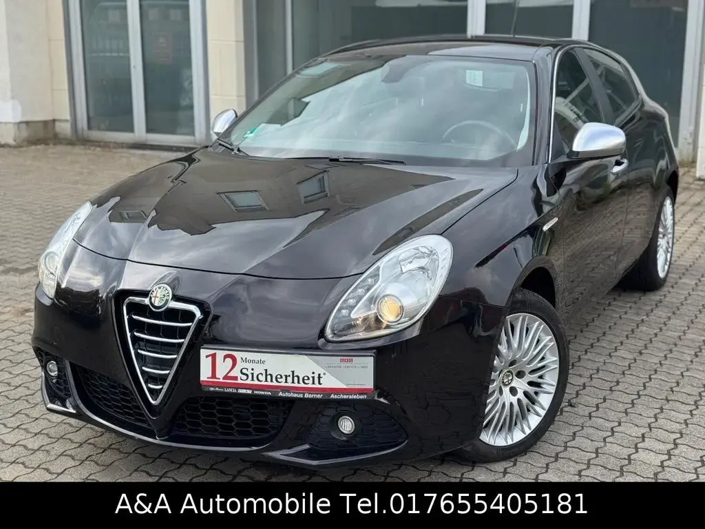 Main__Slider__Photo:Alfa Romeo Giulietta Super 1.4 TÜV Neu Garantie inkl. 09/2012-1