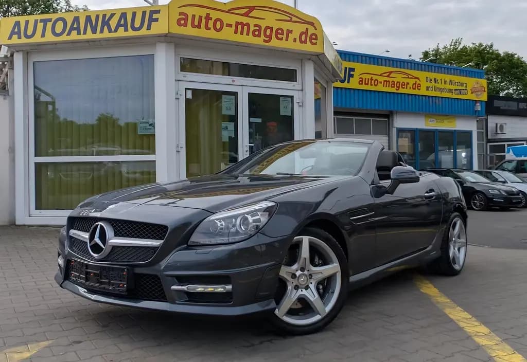 Main__Slider__Photo:Mercedes-Benz SLK-Class 250 CDI Cabrio AMG Line*PANO*BiXen*AirScarf* 11/2014-0