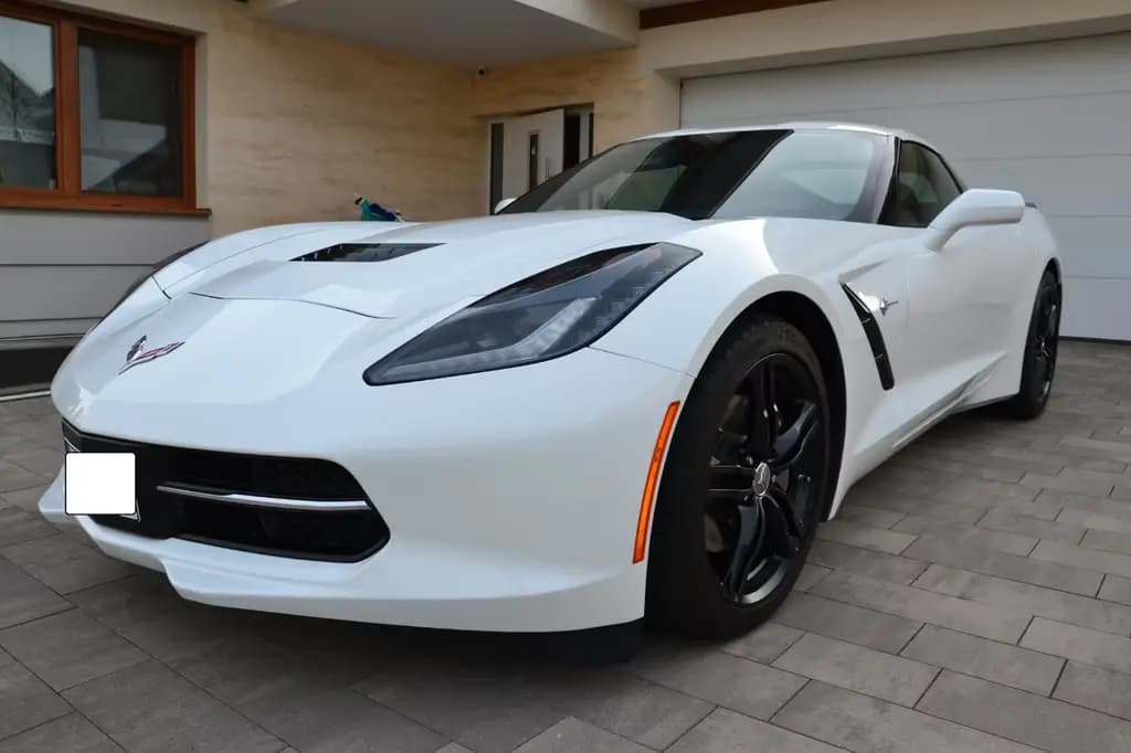 Main__Slider__Photo:Corvette C7 6.2 V8 AT8 Stingray 04/2017-0