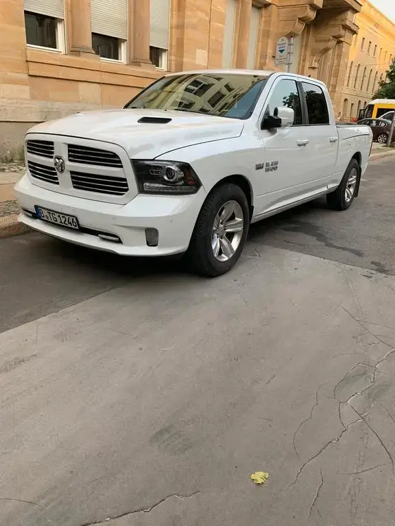 Main__Slider__Photo:Dodge RAM SPORT LUFT*RAMBOX*VOLL*AHK*NAVI 07/2016-1