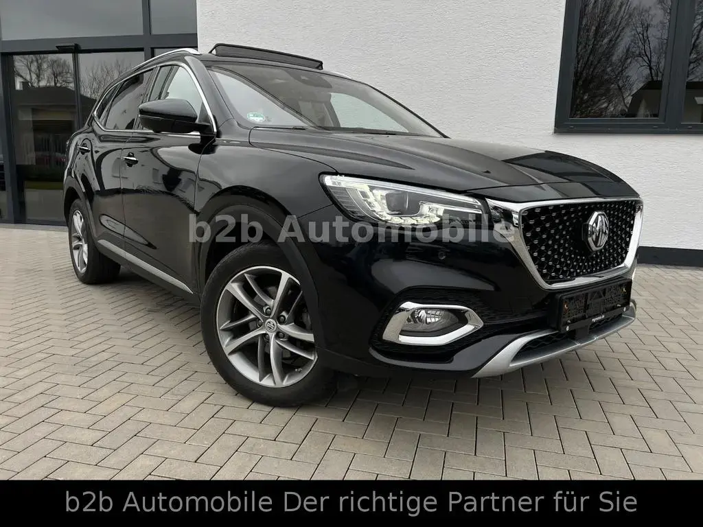 Main__Slider__Photo:MG EHS Luxury PHEV/Pano/Key/Virtual/18Zoll/Anhänger 12/2022-1