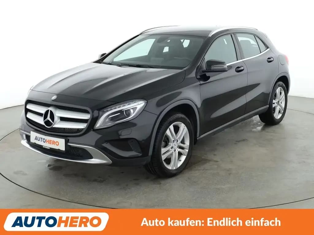 Main__Slider__Photo:Mercedes-Benz GLA 200 Urban Aut.*NAVI*TEMPO*PDC* 04/2016-0