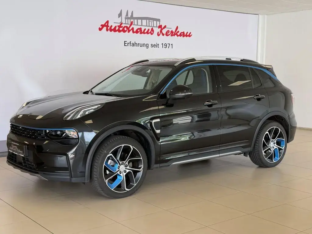 Main__Slider__Photo:Lynk&Co 01 PHEV +Anhängerkupplung 1800Kg+ Panorama+360° 06/2022-1