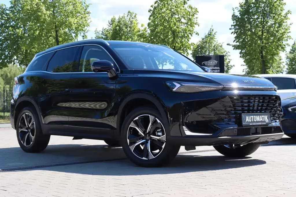 Main__Slider__Photo:BAIC Beijing X75 1,5 GDI *Aut*ACC*Leder*Kam*Mem*Ambie null-0