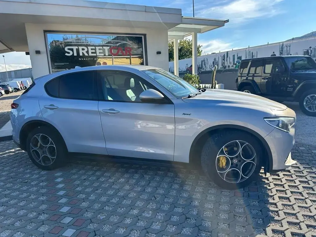 Main__Slider__Photo:Alfa Romeo Stelvio 2.2 Turbodiesel 190 CV AT8 Q4 07/2020-1