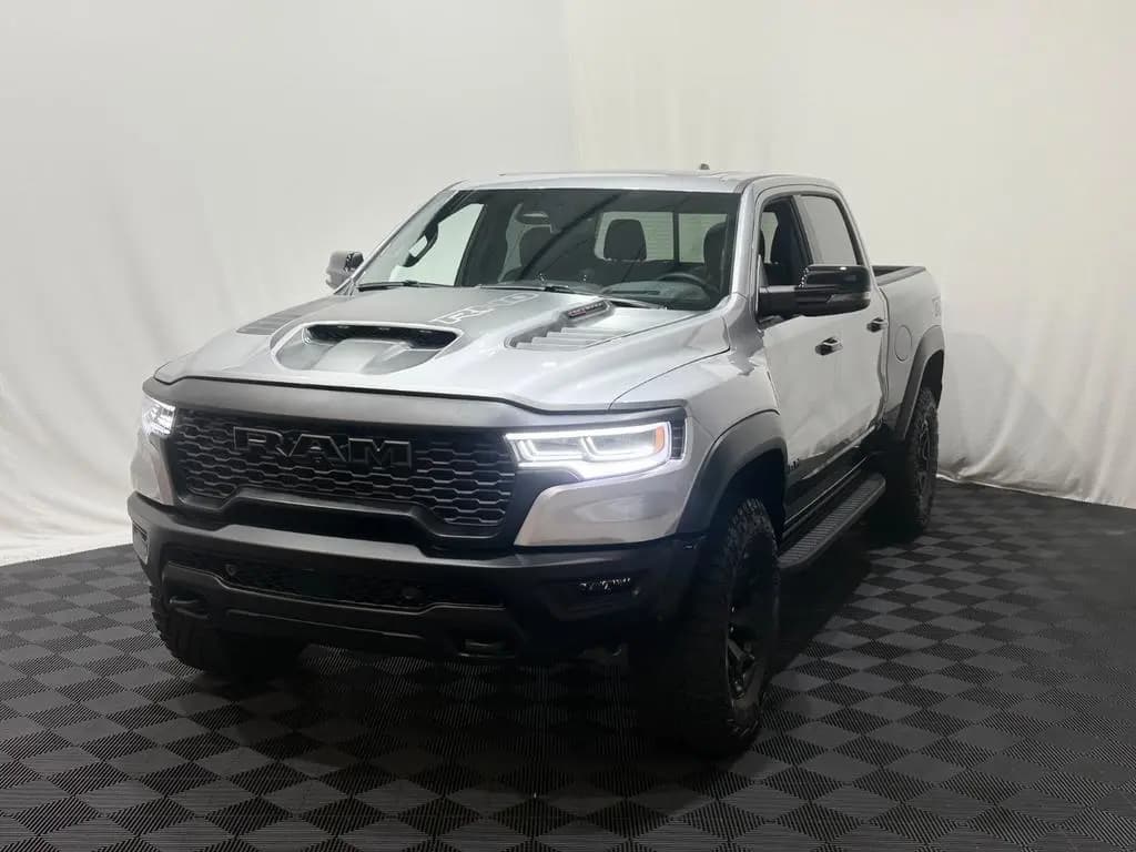 Main__Slider__Photo:Dodge RAM 1500 RHO H/O null-0
