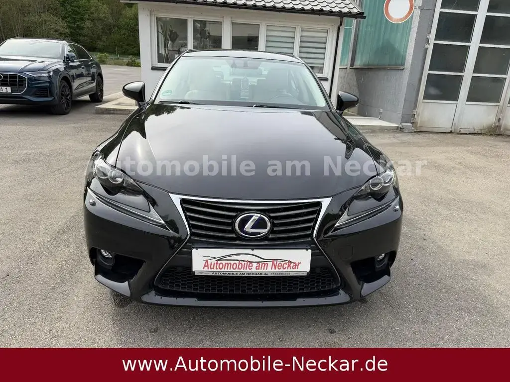 Main__Slider__Photo:Lexus IS 300h Hybrid - Luxury Line 01/2015-1