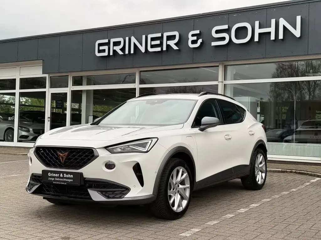 Main__Slider__Photo:Cupra Formentor e-Hybrid,18-Zoll,R-Kamera,CarPlay,3-Zo 12/2023-0