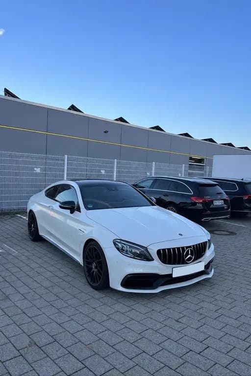 Main__Slider__Photo:Mercedes-Benz C 63 AMG Mercedes-AMG C 63 Autom. Mercedes-AMG 04/2019-0
