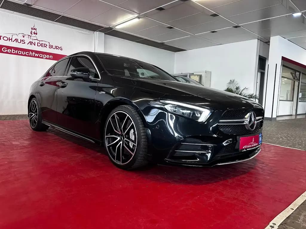 Main__Slider__Photo:Mercedes-Benz A 35 AMG Lim. 4Matic//MultiBeam//Pano 01/2020-0