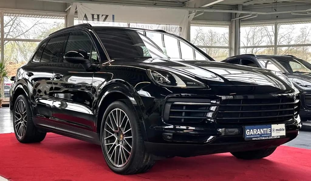 Main__Slider__Photo:Porsche Cayenne Platinum Edition/PANO/BOSE/LUFT/RFK 01/2023-0