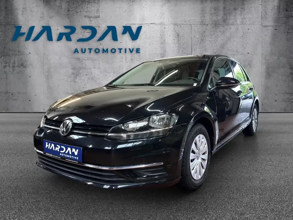 Main__Slider__Photo:Volkswagen Golf VII Lim. IQ.DRIVE Start-Stopp 11/2019-0