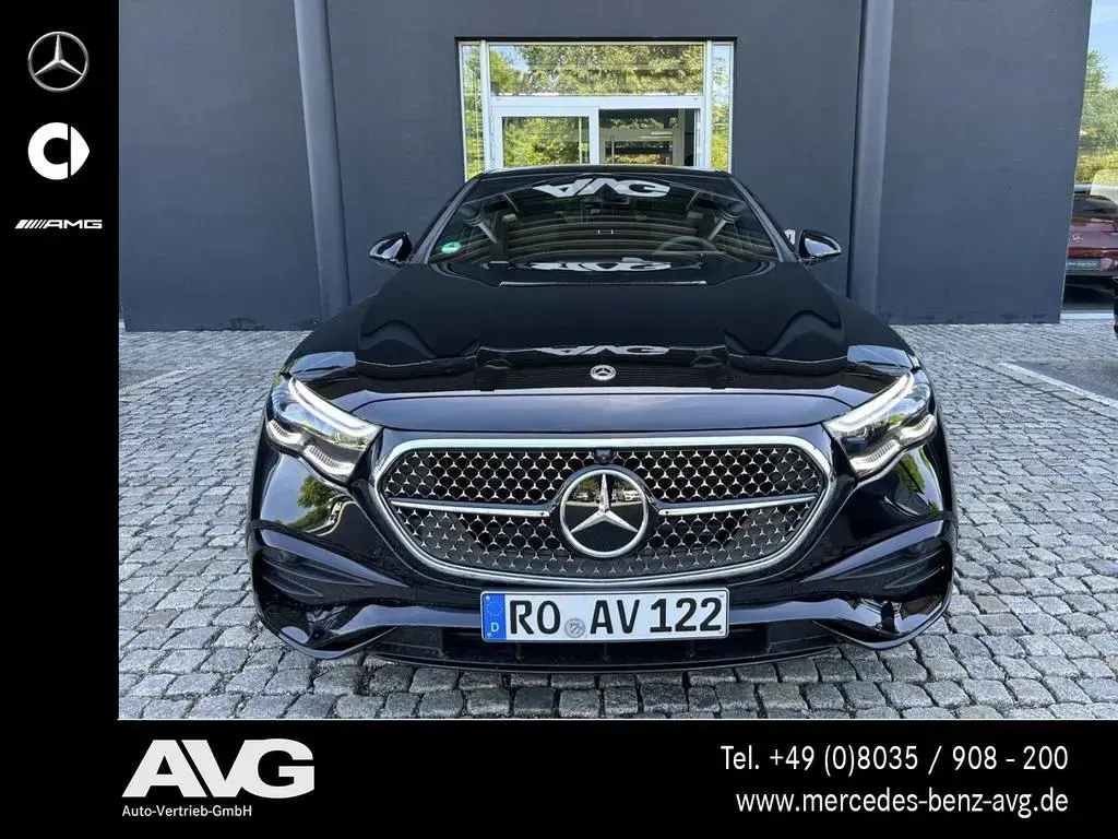 Main__Slider__Photo:Mercedes-Benz E 220 d AMG Night Edition Burmester® Pano 360° 05/2026-1