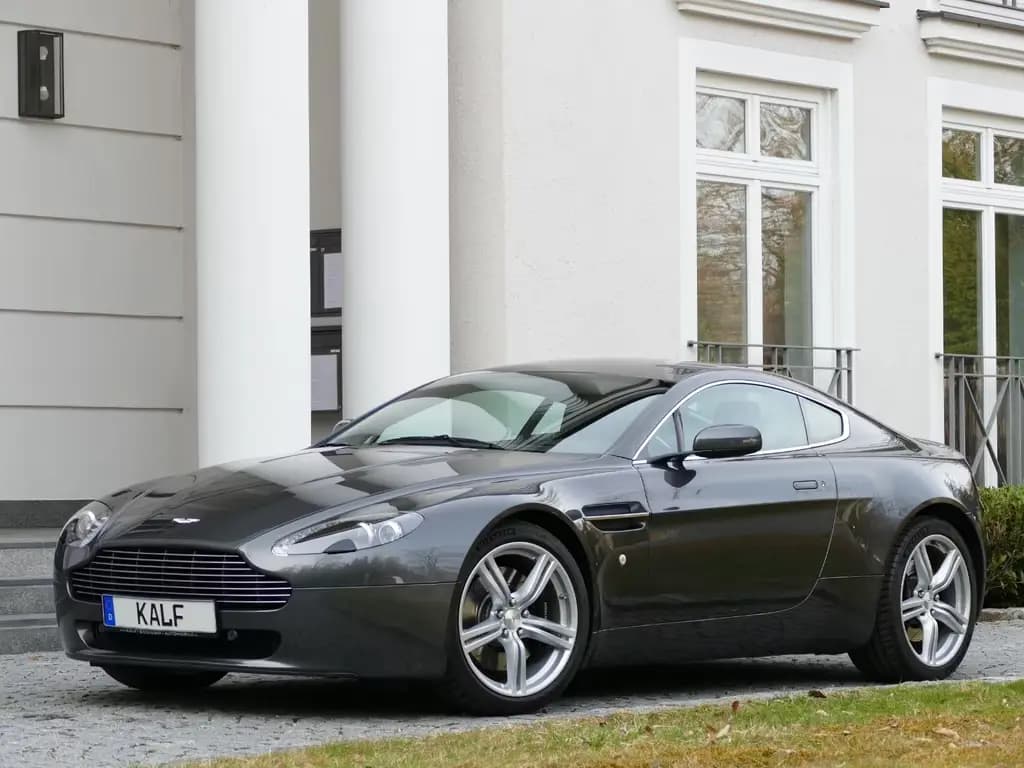 Main__Slider__Photo:Aston Martin V8 Vantage 4.7L 2.HD/45´KM/Sonderleder/Sportpack 10/2009-0