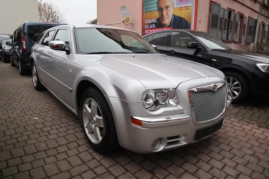 Main__Slider__Photo:Chrysler 300C Touring 3.5 AWD Wenig Km !! Tuv Neu ! 11/2006-0