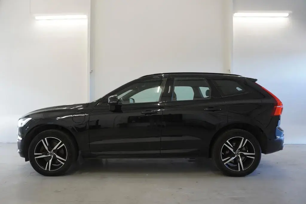 Main__Slider__Photo:Volvo XC60 R Design Plug-In Hybrid AWD 01/2020-1