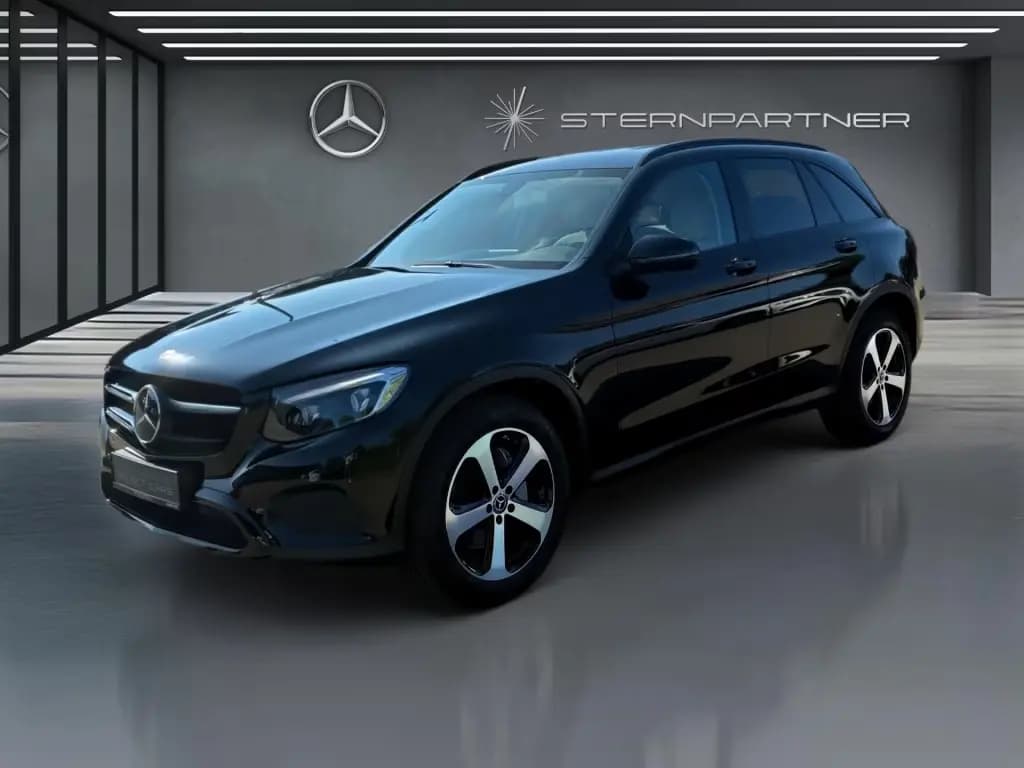 Main__Slider__Photo:Mercedes-Benz GLC 250 4M Mbux AHK Night Leder Standh. Distr. 08/2017-0