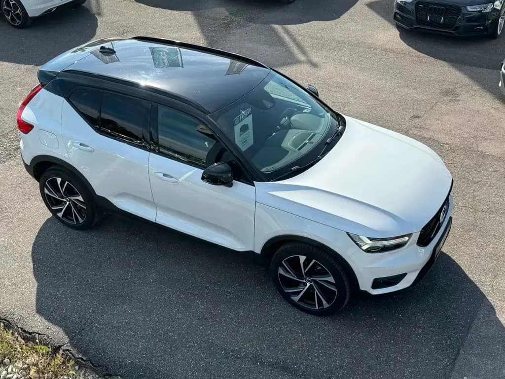 Main__Slider__Photo:Volvo XC40 2.0 AWD R-Design AHK LED KLIMA PDC KESSY 05/2018-0
