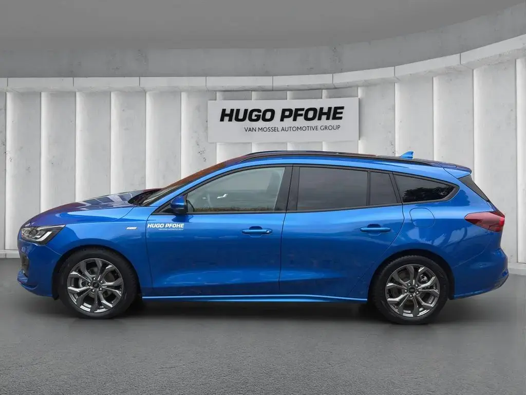Main__Slider__Photo:Ford Focus ST-Line X Turnier Aut. AHK Kamera LED WI-P 08/2024-1