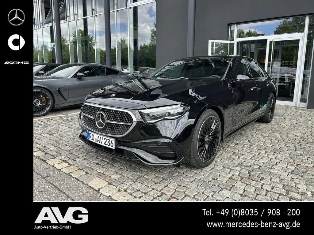 Main__Slider__Photo:Mercedes-Benz E 220 d AMG Night Edition Burmester® Pano 360° 05/2026-0