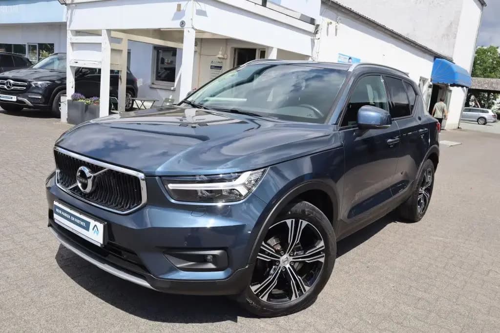 Main__Slider__Photo:Volvo XC40 T3 Geartronic Momentum Pro|NAVI|R-CAM|SHZG| 04/2021-0